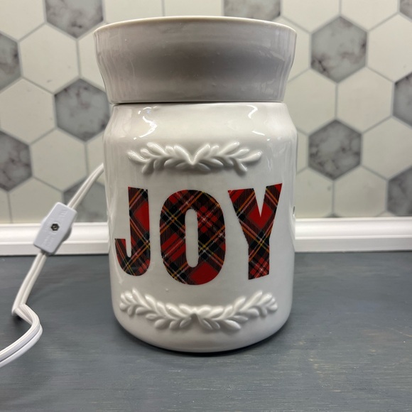 Christmas joy wax melt warmer - Picture 5 of 6